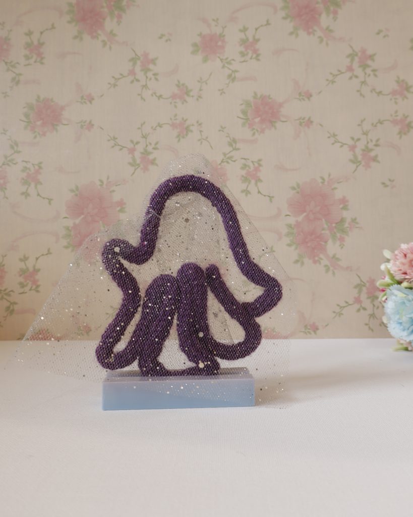FiloForma&reg; Spooky Ghost Shaping Frame
